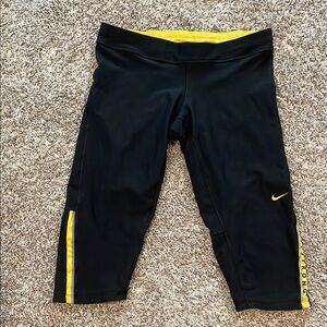 Nike Black Livestrong bike Capris